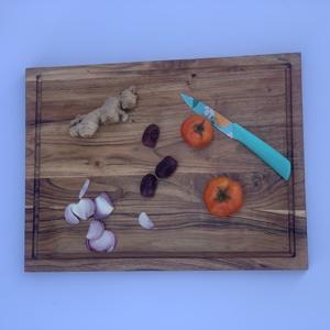 Planche à découper ronde en bois durable avec surface antidérapante, lavable au lave-vaisselle et durable pour une utilisation en cuisine - Product Image 5