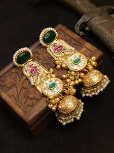 Pendientes de mujer estilo pájaro hechos a mano chapados en oro modernos 2024, accesorios elegantes con diseño personalizado a la venta - Product Image 2