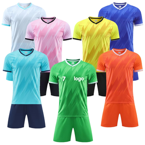 Personalizado de secado rápido transpirable gimnasio conjunto de fútbol de fábrica al por mayor conjunto de fútbol personalizado multicolor uniforme de fútbol personalizado - Product Image 3