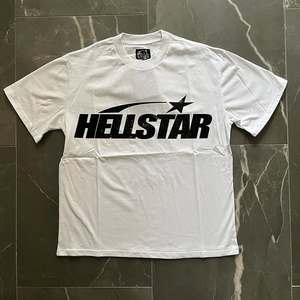 Camiseta transpirable con estampado gráfico OEM de transferencia de calor de alta calidad, camiseta unisex con diseños y logotipos personalizados, camiseta para hombres y mujeres - Product Image 3