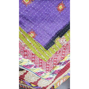 Ensemble de 20 serviettes de table rectangulaires en tissu sari 100 % coton à motifs floraux indiens, avec broderie Kantha assortie, pour la maison et la cuisine - Product Image 5