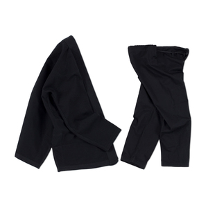 Meilleure vente Uniforme de karaté unisexe respirant en coton/polyester Vêtements d'arts martiaux avec logo sur le devant-Meilleur prix - Product Image 4