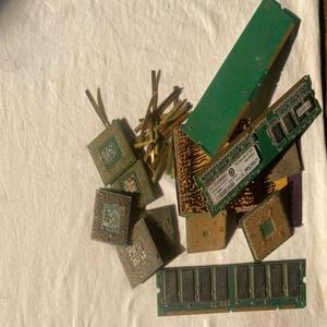 Vente chaude de matériaux céramiques à haute teneur en or pour la récupération de l'or, matériau céramique contenant de l'or pour les processeurs, vente en gros de processeurs - Product Image 1