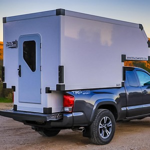 รถบรรทุกสำหรับตั้งแคมป์เดินทางพร้อมความสามารถบนถนนและเต็นท์ติดตั้งหลังคาสำหรับการผจญภัย - Product Image 3