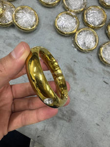 แหวนค็อกริงเหล็กสีทองสำหรับเกย์และผู้ชาย ของเล่นผู้ใหญ่ แหวนรัดองคชาต ราคาขายส่งจากโรงงาน แหวนค็อกริงเหล็กสีทองประดับเพชร - Product Image 6