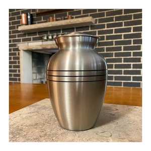 โกศโลหะสำหรับผู้ใหญ่ขี้เถ้ากระดูกทำจากมือสำหรับมนุษย์และสัตว์เลี้ยง - Product Image 1