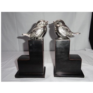 Escultura de aluminio plateado de ciervo de pantano para decoración de sujetalibros escultura de aluminio de mesa para decoración de oficina - Product Image 4