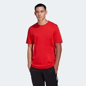 Regular Fit gerippter Rundhals ausschnitt 100% Baumwolle Single Jersey Kurzarm Vivid Red Men Essentials T-Shirts