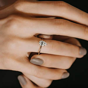 Bague de fiançailles Solitaire Vintage élégante et durable en argent 925 ronde coupe brillante Moissanite Alternative au diamant - Product Image 6