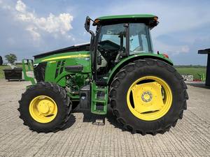 2023 Johnn Deere 6105E 4WD et 2WD Mini tracteur 4x4 Type d'entraînement avec pompe à moteur 70-120HP et boîte de vitesses pour une utilisation agricole - Product Image 3