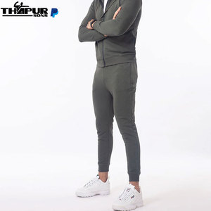Fabricant de vêtements de sport personnalisés en gros Survêtements en polaire XL avec logo Joggers grande taille pour équipe sportive - Product Image 3