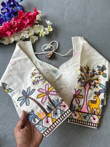 Beau coton Khadi avec fabricant de blouses brodées au point de chaîne et fournisseur de l'Inde au taux le plus bas - Product Image 5