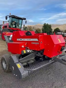 Presse à balles de foin ronde rouge, machine à ensiler le foin, compacteur de fourrage agricole, équipement agricole, système d'emballage automatique des balles - Product Image 1