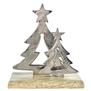 Sapin de Noël en aluminium argenté avec base en bois pour la décoration de table de fête à domicile - Product Image 2