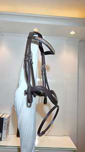 MH Global Exports Logotipo personalizado Cuero Caballo Brida High Wither Design Bling Brow Band Competición Muestra portátil - Product Image 3