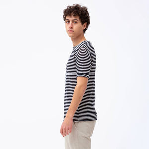 Vêtements d'été de style différent de meilleure qualité T-shirts de sport décontractés pour hommes avec broderie de logo Chemises ajustées - Product Image 4