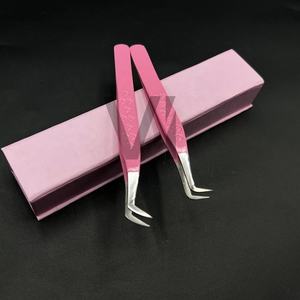 Pince à épiler d'extension de cils en forme de coeur pour botte mince à 90 degrés Logo personnalisé Pointe pointue en acier inoxydable durable Couleur rose - Product Image 1