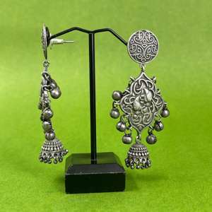 Pendientes Jhumki Colgantes con Acabado Plateado Antiguo Oxidado para Mujer, Regalo para Ella - Product Image 2