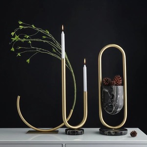 Venta al por mayor de tamaño personalizado y color de metal candelabros OEM al por mayor de La India portavelas decorativo de calidad fabulosa - Product Image 1