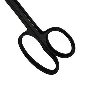 Ciseaux à cuticules en acier inoxydable de qualité professionnelle pour un toilettage précis des ongles et des tâches d'élimination des cuticules - Product Image 6