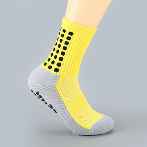 Fabricant Designer Logo personnalisé Chaussettes unisexes Chaussettes de football de haute qualité Chaussettes de sport antidérapantes en coton pour hommes - Product Image 6