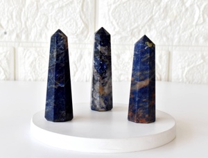 Venta al por mayor de obeliscos de sodalita pulida de cristal azul de 3-4 pulgadas, piedras curativas para decoración del hogar. - Product Image 4