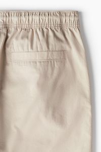 Pantalones cortos informales de algodón 100% Beige para hombre, cintura elástica con cordón, bolsillos laterales diagonales, ajuste Regular ecológico - Product Image 2