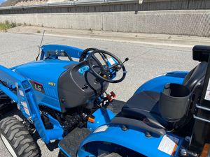Tracteur à roues LS de haute qualité et abordable, 25 CV, moteur Yanmarr, chargeuse-pelleteuse, équipement de construction agricole - Product Image 5