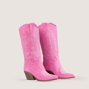 Botas de moto Dallas Midi fucsia elegantes para mujer con diseño tejano - Product Image 4