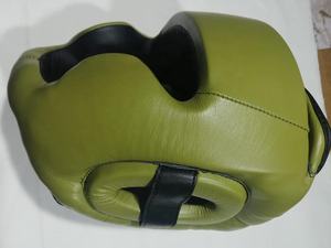 Casque de boxe de haute qualité récent en cuir de vachette et PU, durable et écologique, personnalisable pour l'entraînement de Muay Thai et de MMA - Product Image 4