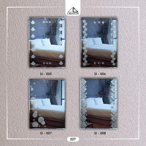 Espejo de Baño Decorativo con Diseño de Ranura en V y Reflejo Claro para Espacios Interiores Modernos, de la India - Product Image 1