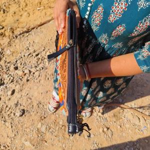 Bolso de mano de cuero mecanizado Vintage más vendido, bolso de Manta con sillín de alta calidad, flecos multicolores, hombro de buen tamaño - Product Image 6