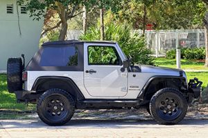 Jeep Wrangler Sport 2015 Usado en Excelentes Condiciones - Product Image 5