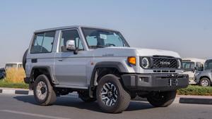 Occasion 2024 pour LC71 4.0L Euro IV 6 places 4x4 Diesel Automatique Sièges en cuir Volant à gauche Toit ouvrant - Product Image 5