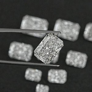 Diamante Suelto Cultivado en Laboratorio, Corte Radiante, 1 Quilate, VVS, Color D, Diseñado para Anillos Personalizados - Product Image 3