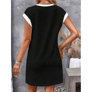 Vestido Corto de Crepé Brillante con Cuello Redondo y Mangas Cortas para Mujer, con Detalle de Puño en Contraste, 35971 - Negro - Product Image 3