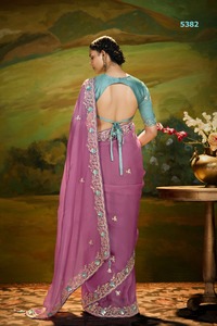 Saree de seda de diseñador, tejido de vidrio suave, borde bordado, estilo tradicional moderno, fiestas de boda, ropa de mujer de alta calidad - Product Image 3