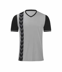 Vente en gros d'uniformes de football pour hommes en 100% polyester personnalisés et bon marché ensembles de maillots de football respirants courts de football pour adultes à impression numérique - Product Image 1