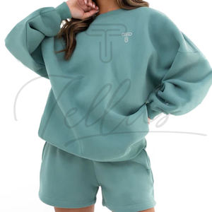 เสื้อสเวตเชิ้ตคอกลมลายโลโก้แบบกำหนดเองสำหรับฤดูหนาว ชุดเซ็ตเสื้อและกางเกงขาสั้นผ้าฝ้ายผสมคุณภาพสูง ระบายอากาศได้ดี บุซับในอย่างดี สำหรับผู้หญิง รับผลิตแบบ OEM - Product Image 5