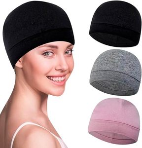 Hiver Logo personnalisé Hommes Femmes Bonnet tricoté chaud et solide Bonnet en cuir avec patch Bonnet - Product Image 1