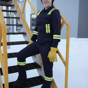 Combinaison de vêtements de travail à la mode pour femmes avec logo personnalisé, impression, broderie, vêtements de protection durables OEM ODM, fournisseur de vêtements - Product Image 2