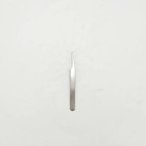 Pince à cils en acier inoxydable poli à 90 degrés avec logo personnalisé Pince à cils de soins personnels avec design durable - Product Image 6