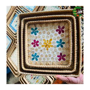 Bandeja de Servicio Artesanal de Ratán con Mosaico de Nácar para Uso en Hoteles y Restaurantes, Bandeja Decorativa para Cafetería - Product Image 1