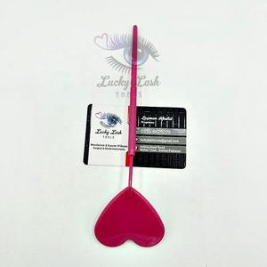 Hot Pink Sparkle Acero inoxidable Micro Scissor Herramienta de extensiones de pestañas en forma de corazón elegante y sostenible con etiqueta privada - Product Image 6