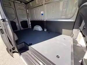 Furgoneta de Carga Mercedes-Benz Sprinter 2023 Usada en Excelentes Condiciones - Product Image 4