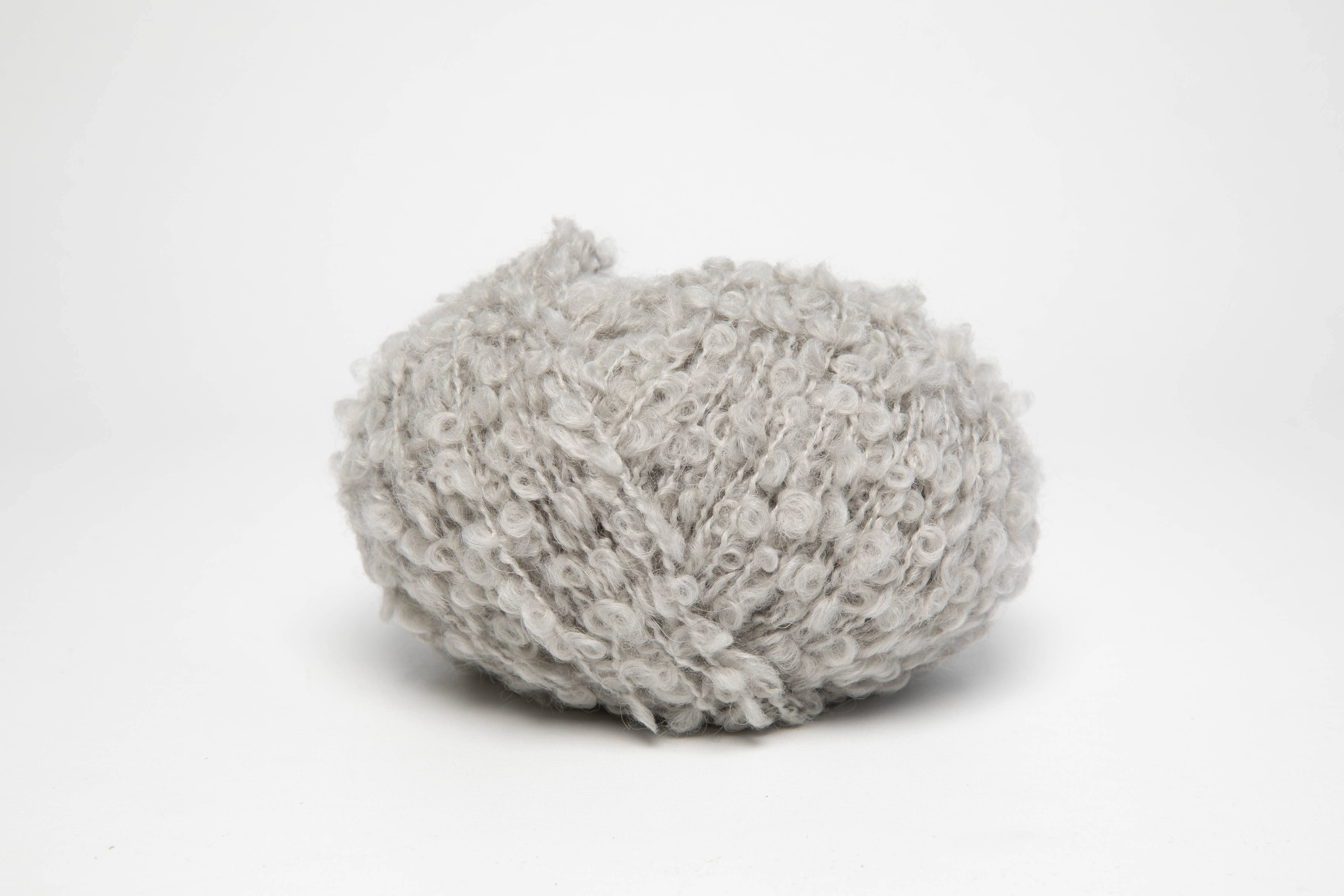 สีเทาอ่อน803