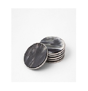 Posavasos duraderos hechos con cuerno de búfalo para bebidas y mesa Posavasos únicos con cuerno de búfalo para personalización de protección de mesa - Product Image 1
