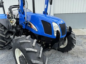 Suministro rápido de New Hollands 8340 Tractor 4WD Tractor New Holland usado con buen rendimiento - Product Image 3