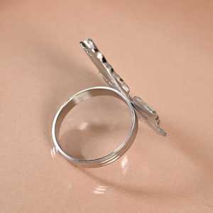 Ensemble de 6 anneaux de serviette classiques de luxe en laiton argenté, durables, par Ambar Exports, pour mariages, restaurants et tables - Product Image 6
