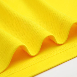 El uniforme del fútbol de los hombres del poliéster 100% al por mayor fija el servicio del OEM del color liso del estilo diferente disponible - Product Image 6